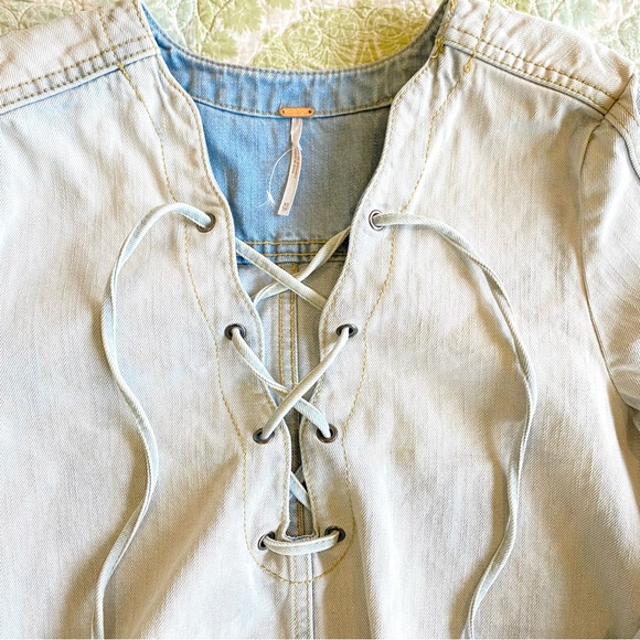 NWOT Free People Washed Out Cloud Blue
Denim Lace Up - Picture 9 of 12